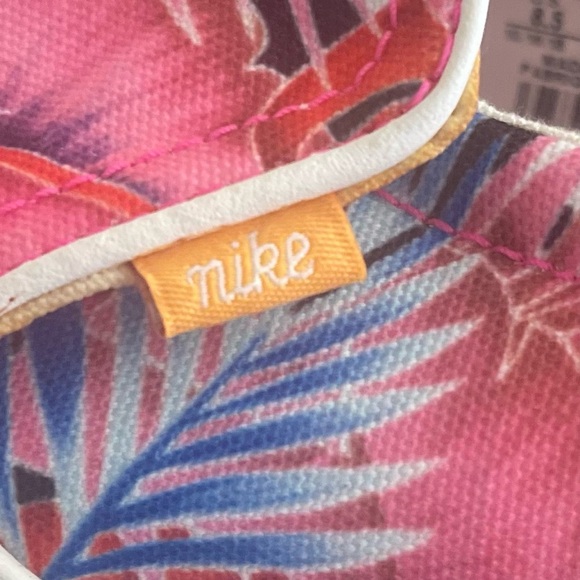 NIKE Women’s Court Royale AC Slip On “Laser Fuchsia” - Picture 11 of 14